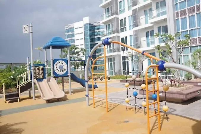 8 Newtown Boulevard Newtown Mactan Condumenium アパートホテル