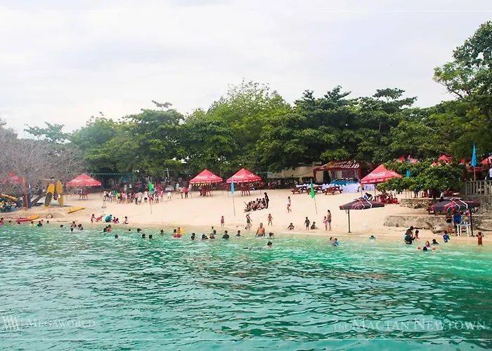 8 Newtown Boulevard Newtown Mactan Condumenium Punta Engaño