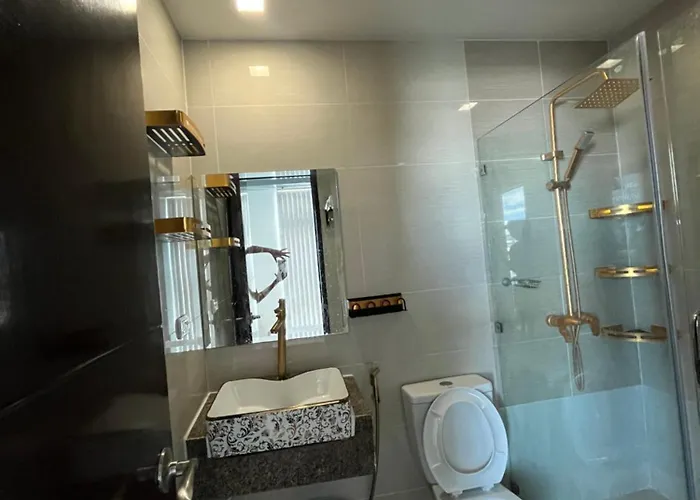 8 Newtown Boulevard Newtown Mactan Condumenium *